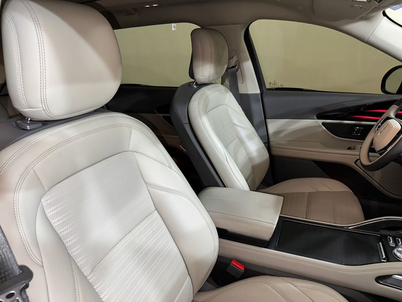 Lincoln Nautilus RESERVE II NAU425H /AL TAYER MOTORS/AL QOUZ SHOWROOM
