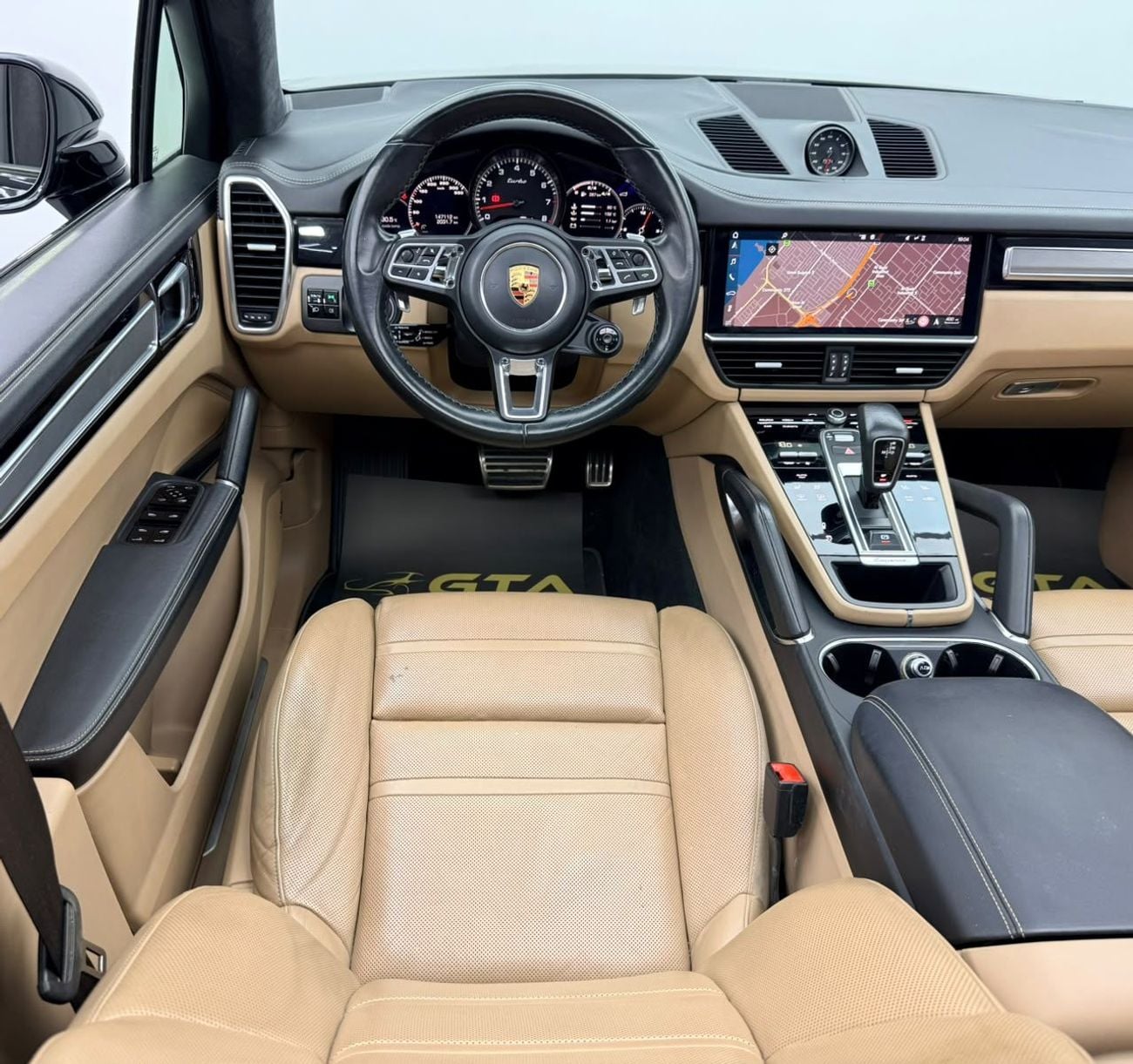Porsche Cayenne TURBO 2018 Porsche Cayenne Turbo, Service History, Excellent Condition, GCC.