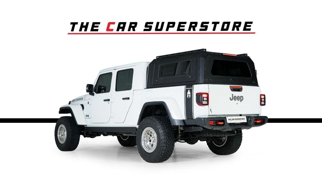 جيب جلادياتور SAND RUNNER Gladiator Sand Runner-GCC-Full Upgrades-KMC Rims-Rear Canopy-Differential Lock