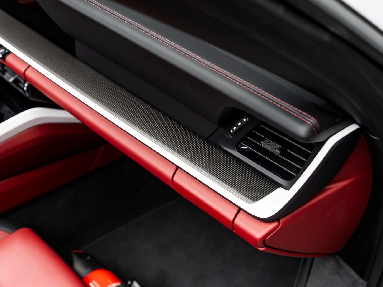 Porsche 911 TARGA 4GTS BUY NOW, PAY 2027 | THE BLACKLINE STANDARD | 2029 Porsche Warranty, Full Service History, GCC