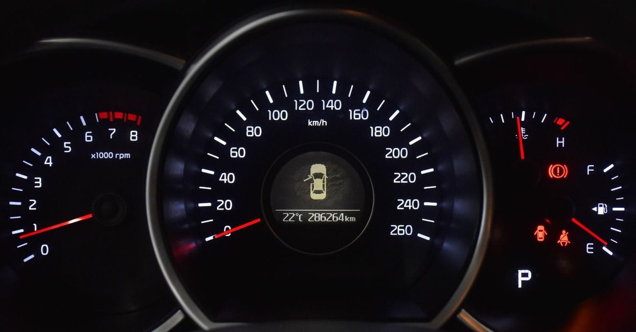 Kia Optima EXCELLENT DEAL for our KIA Optima ( 2014 Model ) in White Color GCC Specs