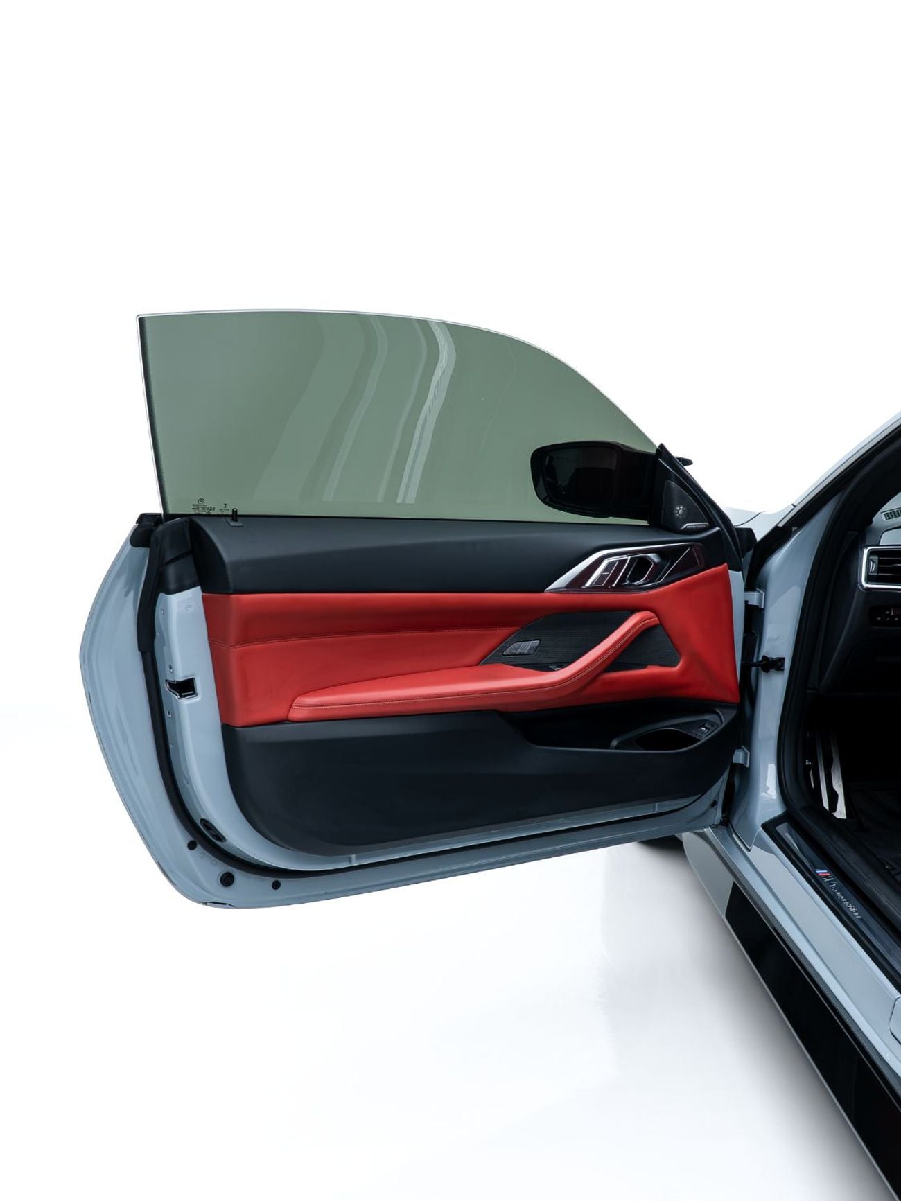 بي أم دبليو M4 COMPETITION M XDRIVE