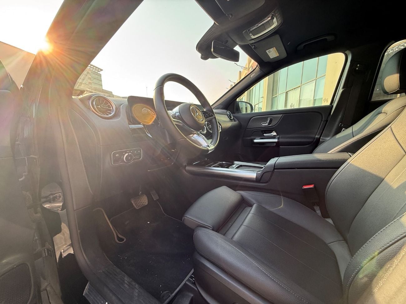Mercedes Benz GLA 200 STANDARD