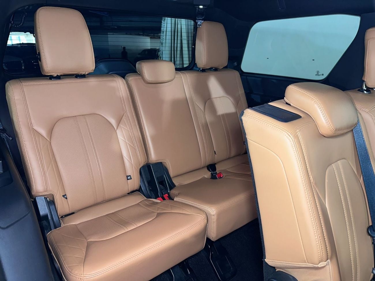 Ford Expedition PLATINUM XP-PN222/AL TAYER MOTORS/ AL QOUZ SHOWROOM
