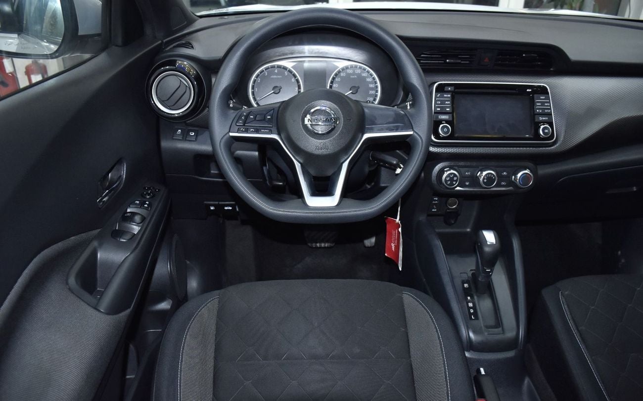 Nissan Kicks SV EXCELLENT DEAL for our Nissan Kicks ( 2017 Model ) in Silver Color GCC Specs