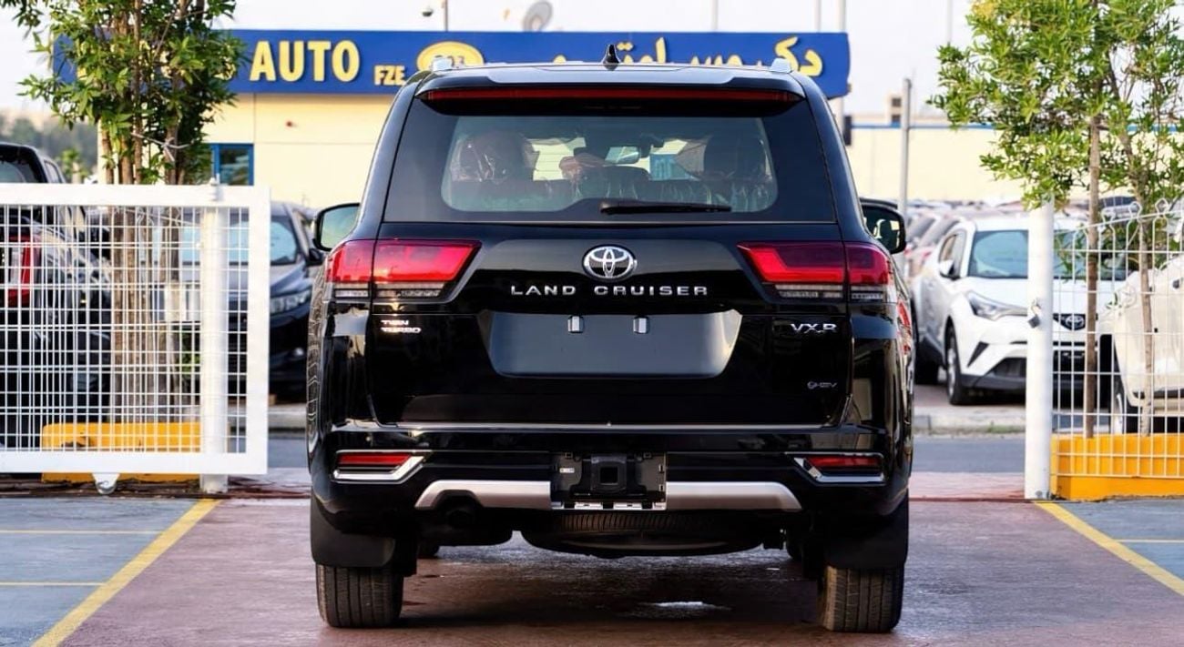 تويوتا لاند كروزر VXR 3.5TT VXR HUD-JBL SPEAKERS-YM2026