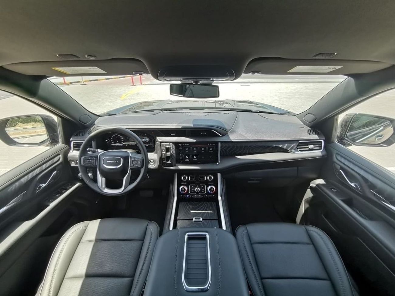 GMC Yukon GMC Denali - 2023 - Black Edition