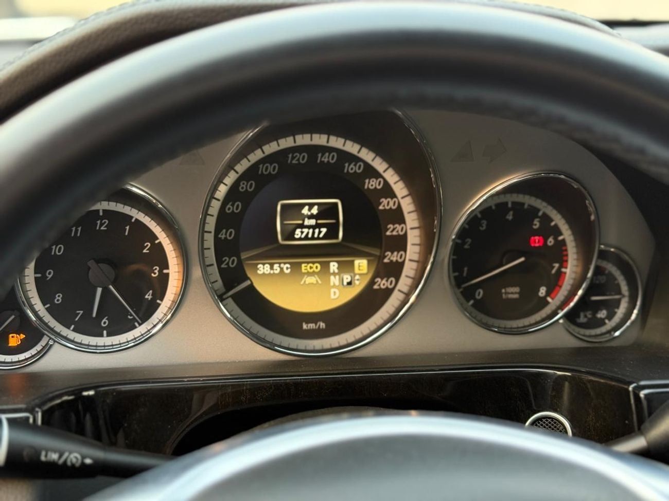 مرسيدس بنز E 550 يو إس إيه