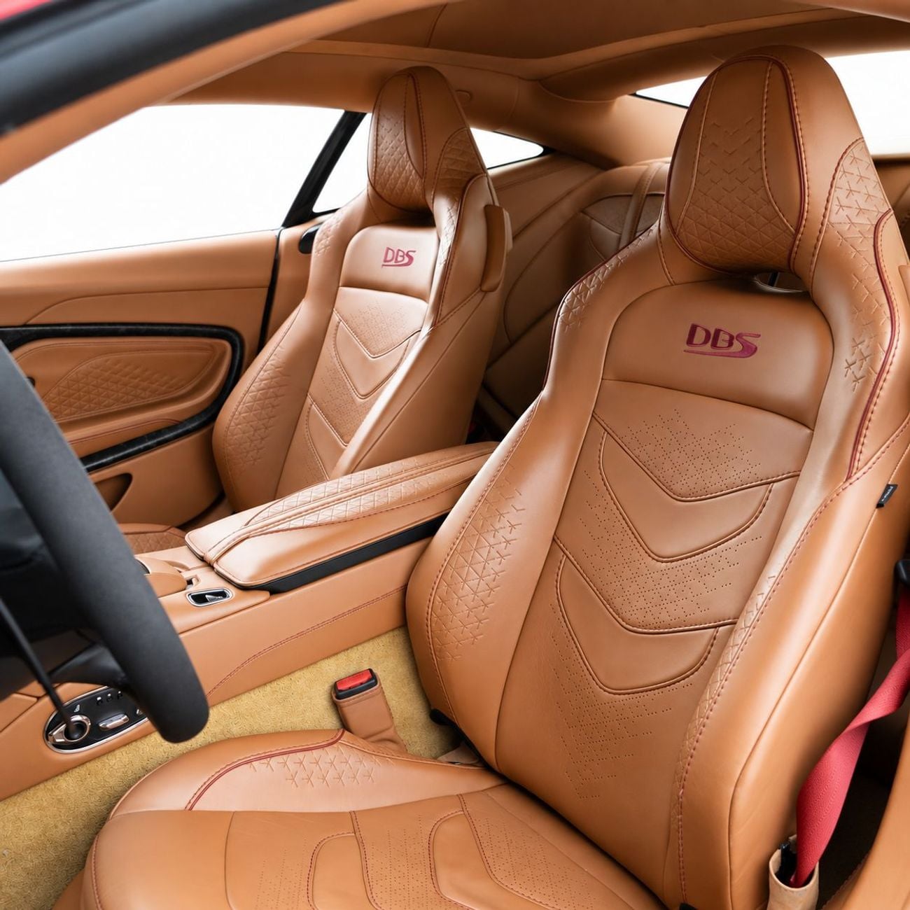 Aston Martin DBS SUPERLEGGERA AED 10,540 P.M • 0% Downpayment • Aston Martin DBS Superleggera • 1 Year Warranty