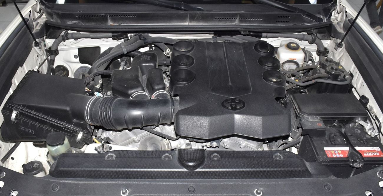 Toyota Prado VXR EXCELLENT DEAL for our Toyota Prado VXR ( 2023 Model ) in White Color GCC Specs