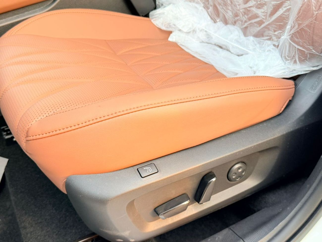 Mitsubishi Outlander PREMIUM LAUNCH EDITION