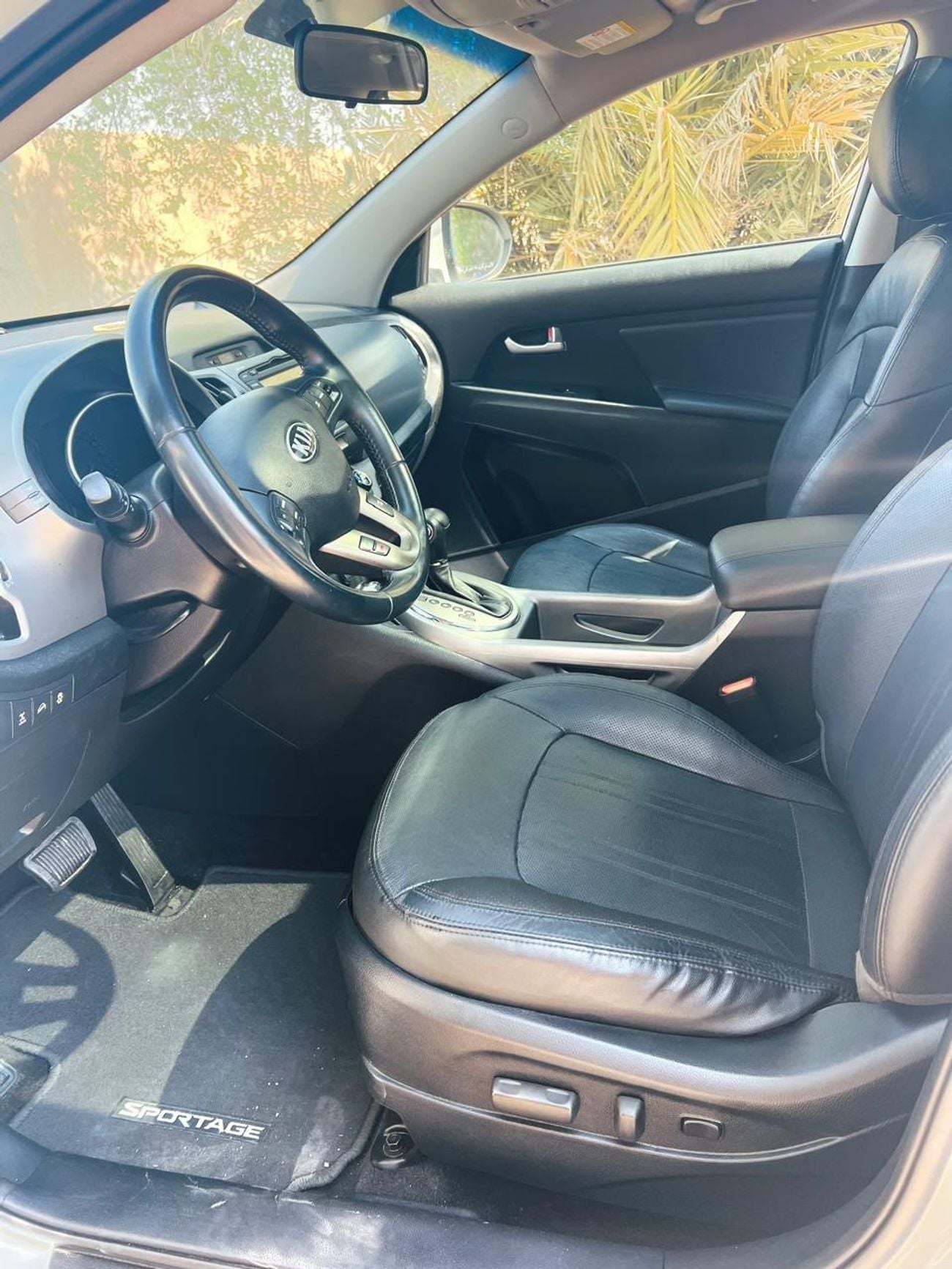 Kia Sportage LX GCC l Panoramic Sunroof, Leather, Cruise l Accident Free