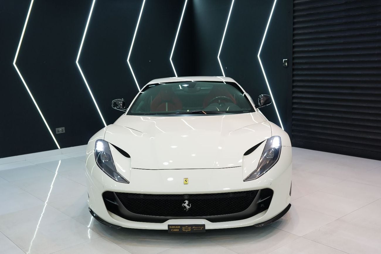فيراري 812 GTS SUPERFAST | شاشة عرض للركاب | باقة ألياف الكربون | مواصفات دول مجلس التعاون الخليجي!!