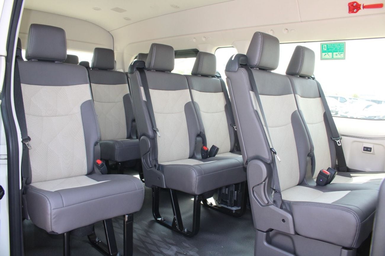 Toyota Hiace GL LHD - TOYOTA HIACE 3.5L PETROL V6 13 SEATER GL MT