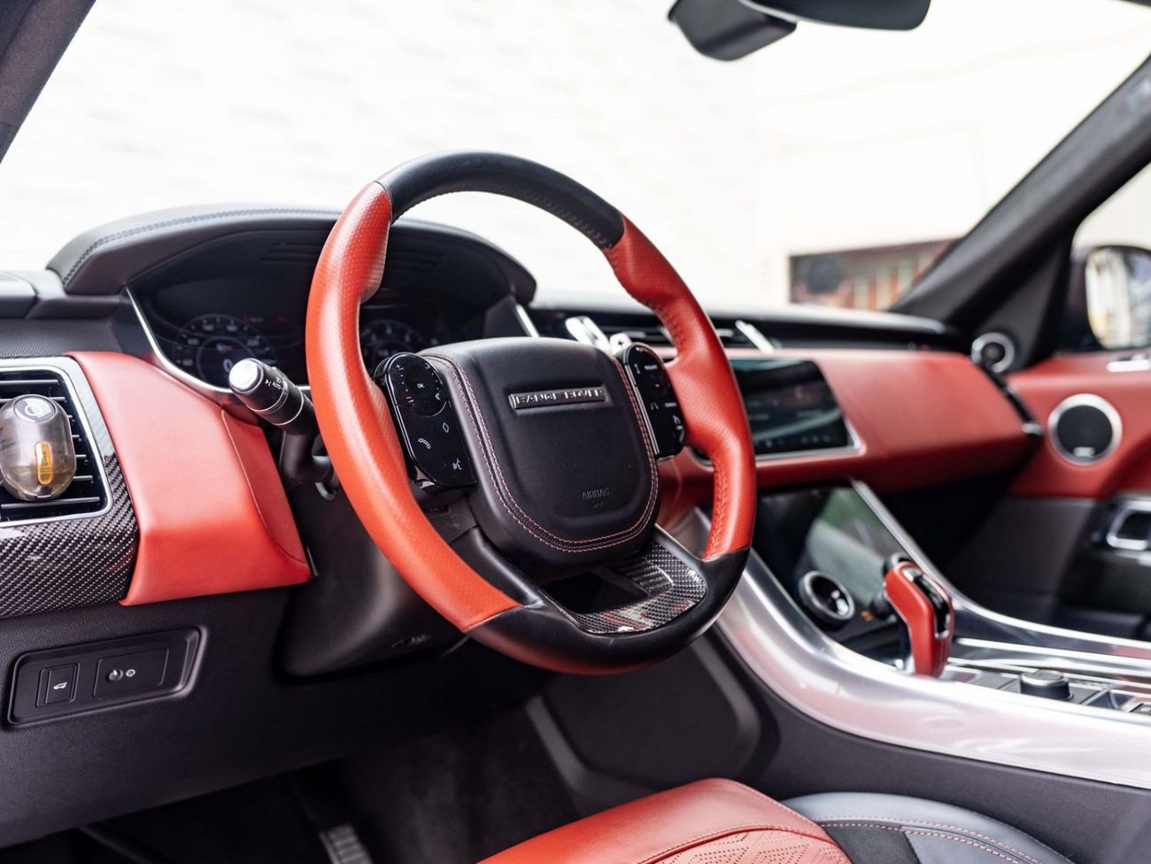 Land Rover Range Rover Sport SVR
