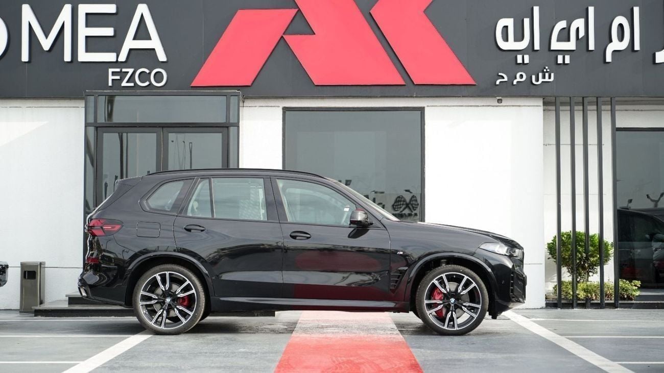 بي أم دبليو X5 40i M SPORT V6 Black 2026MY Export Only