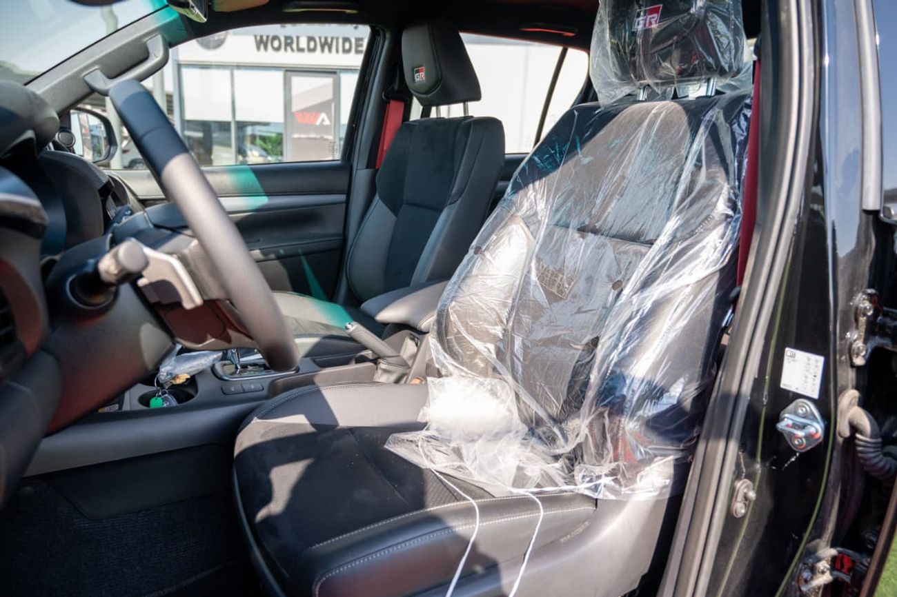 Toyota Hilux GR SPORT 2.8L | Diesel | 4x4 | Special Edition