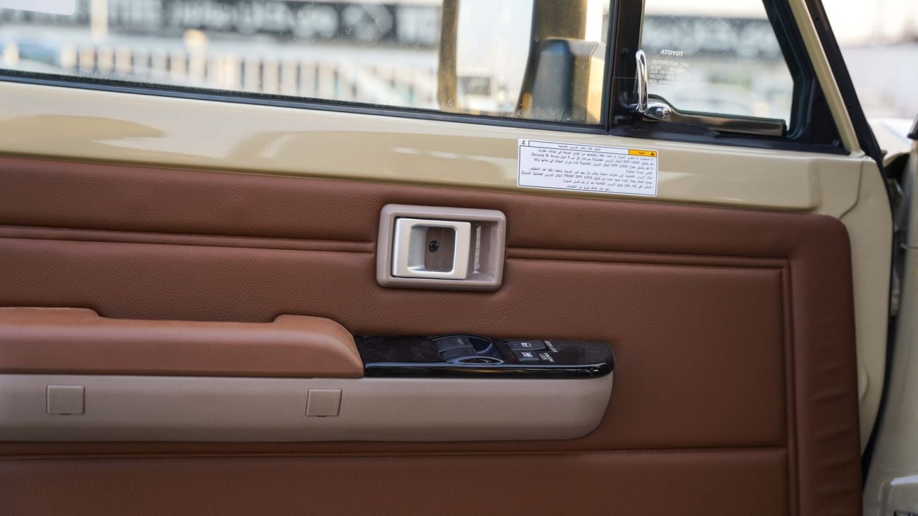 Toyota Land Cruiser Pickup 70