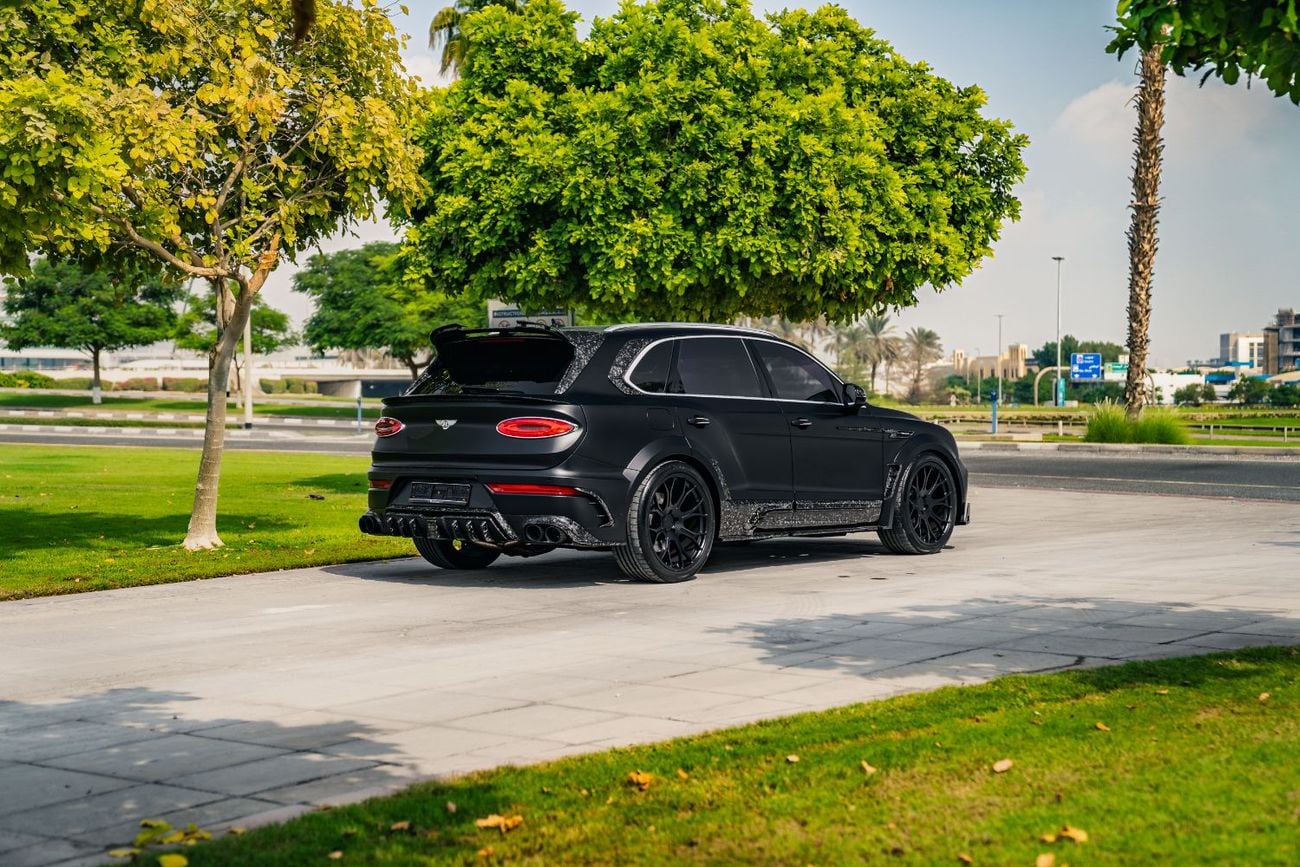 Bentley Bentayga S Fully loaded Original paint No accident with Service History completely covered by PPF