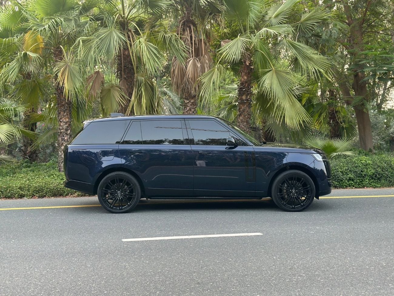 Land Rover Range Rover Diesel D300 | 2023 | 3.0L V6 Diesel | 300 HP | 7 Seater | Perfect Condition