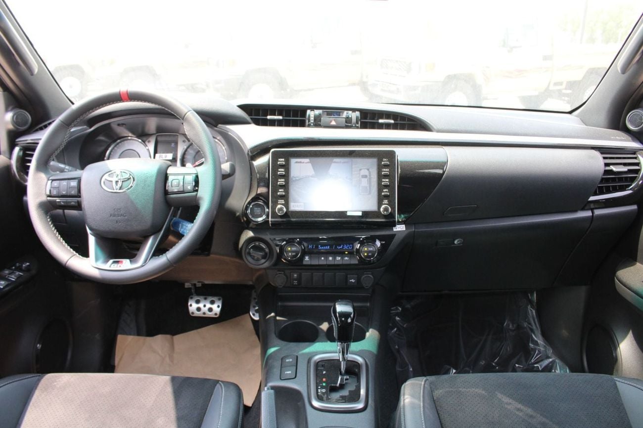 Toyota Hilux GR SPORT