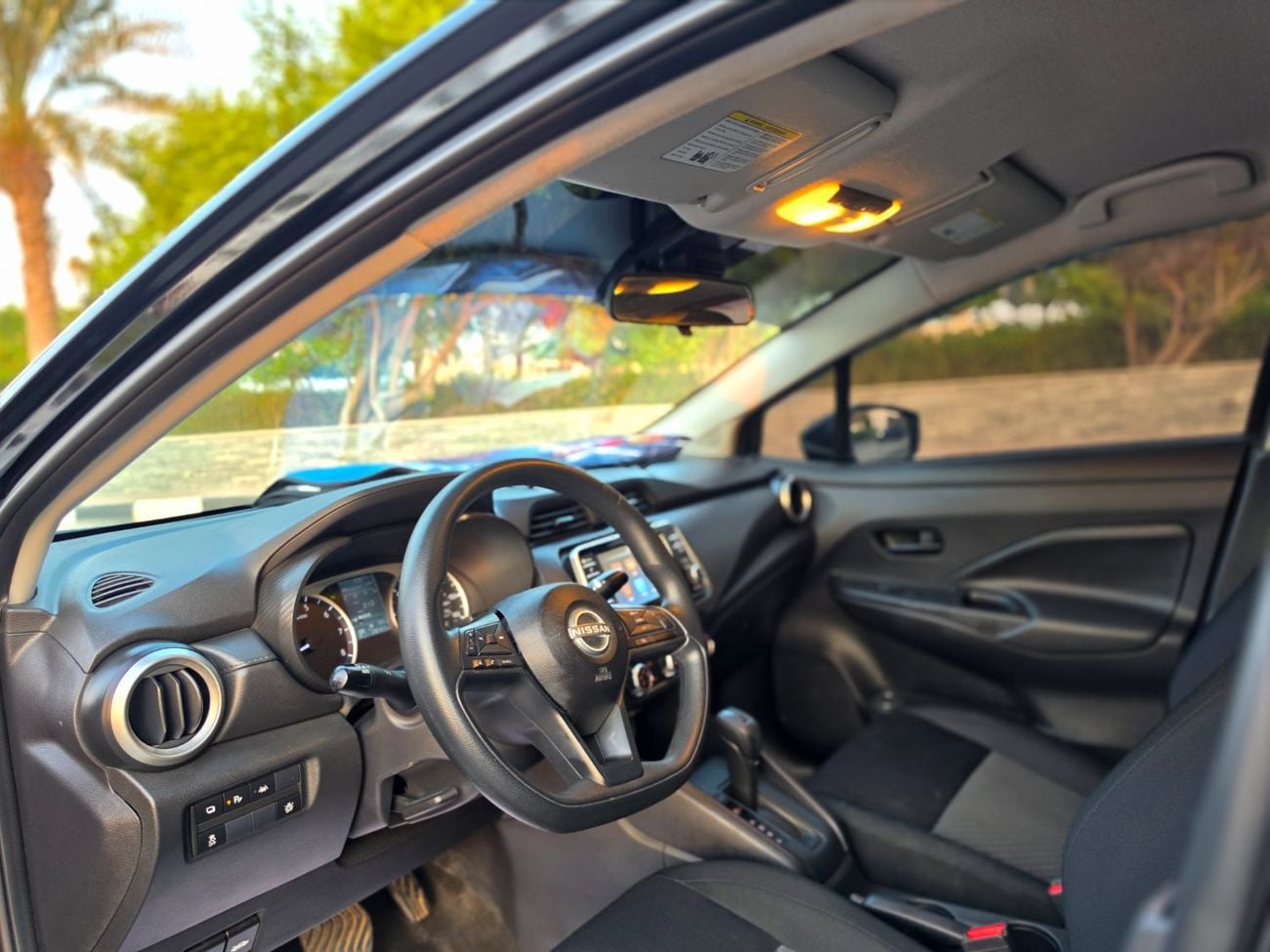 Nissan Versa STANDARD