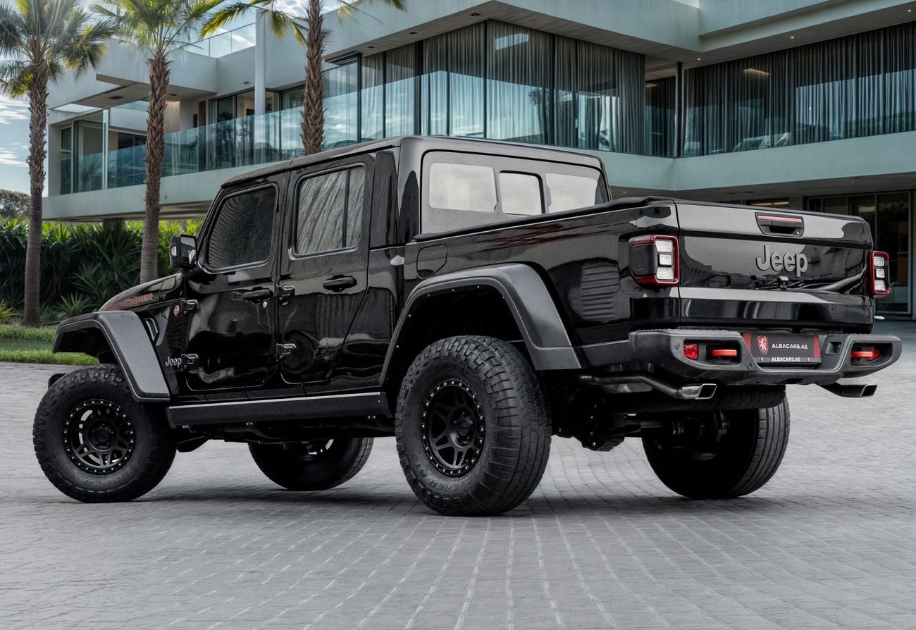 Jeep Gladiator SAND RUNNER Gladiator SAND RUNNER | 3,134 P.M | 0% Downpayment | FULL JEEP HISTORY | ONE OWNER!