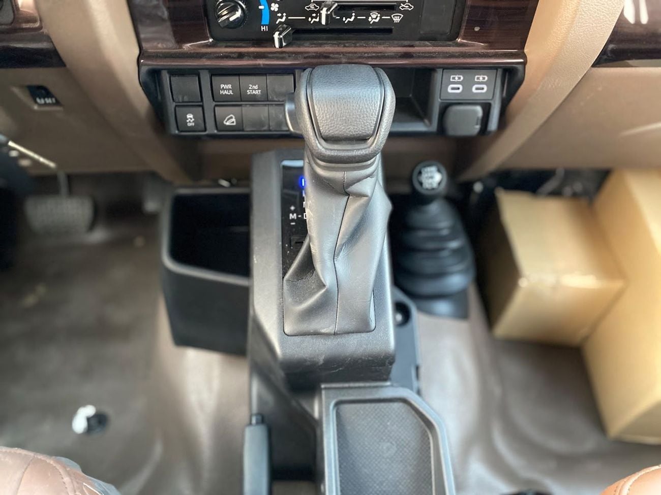 Toyota Land Cruiser Pick Up