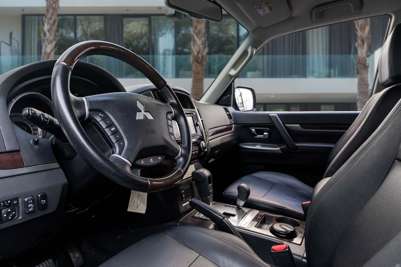 Mitsubishi Pajero GLS Pajero GLS | 1,469 P.M | 0% Downpayment | Service History