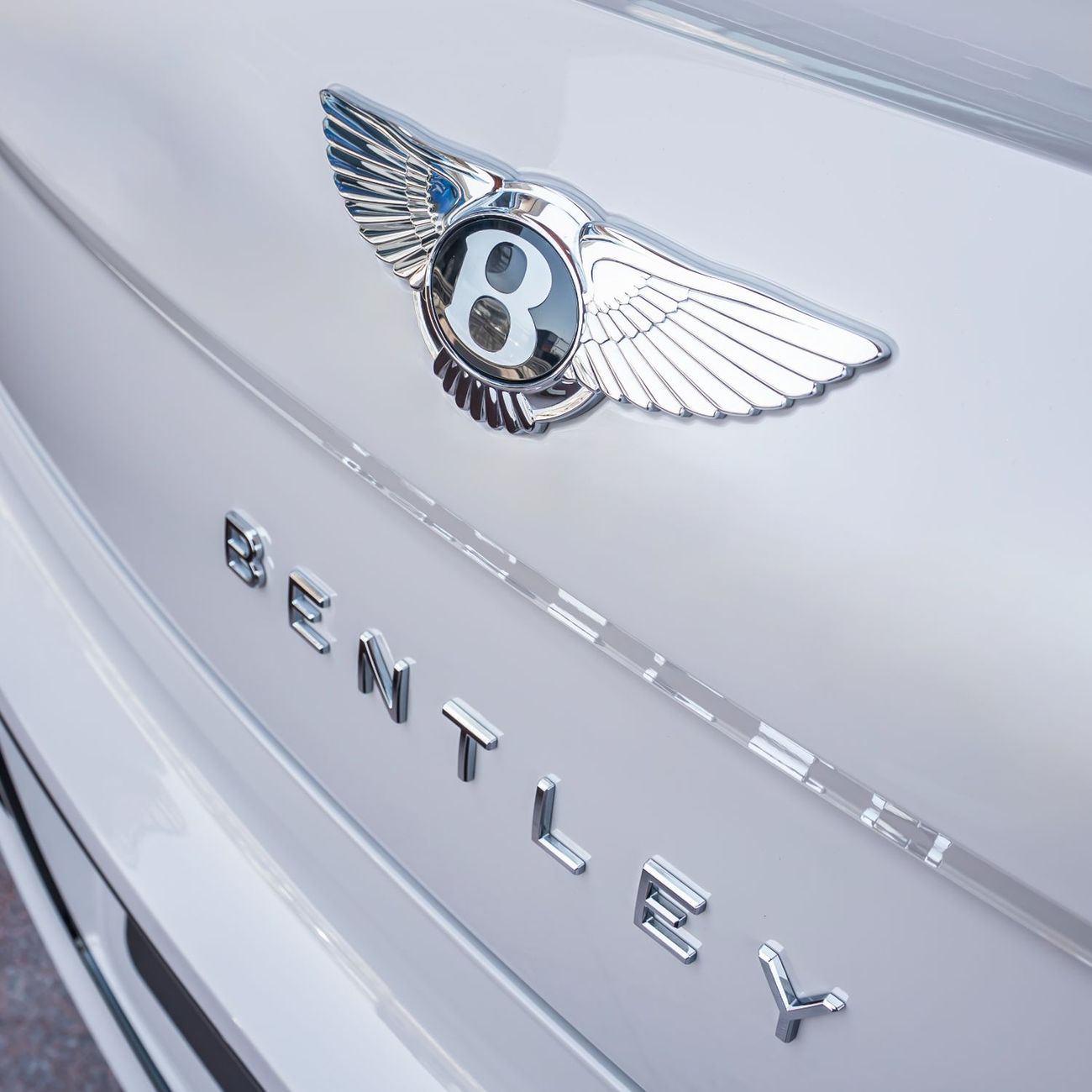 Bentley Flying Spur STANDARD HYBRID