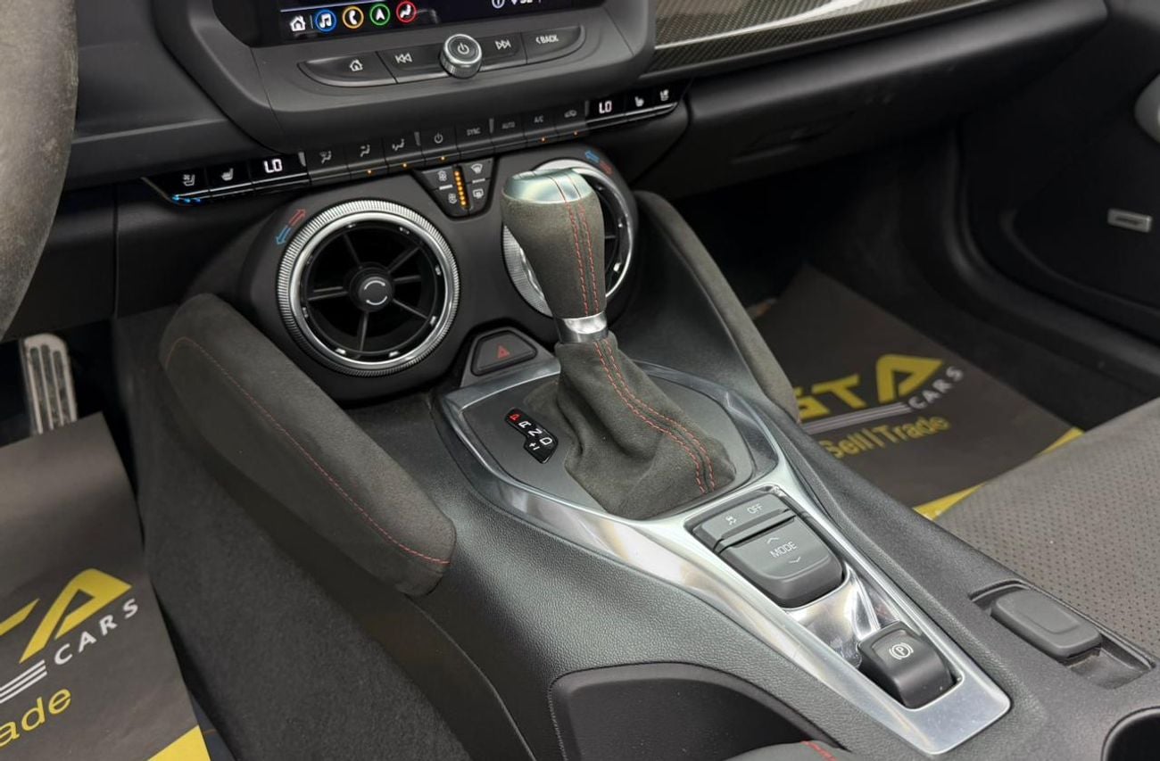 شيفروليه كامارو ZL1 CARBON FIBER شيفروليه كامارو ZL1 موديل 2020، ضمان شيفروليه ساري حتى أغسطس 2030، سجل صيانة كامل من شيفروليه، دول م