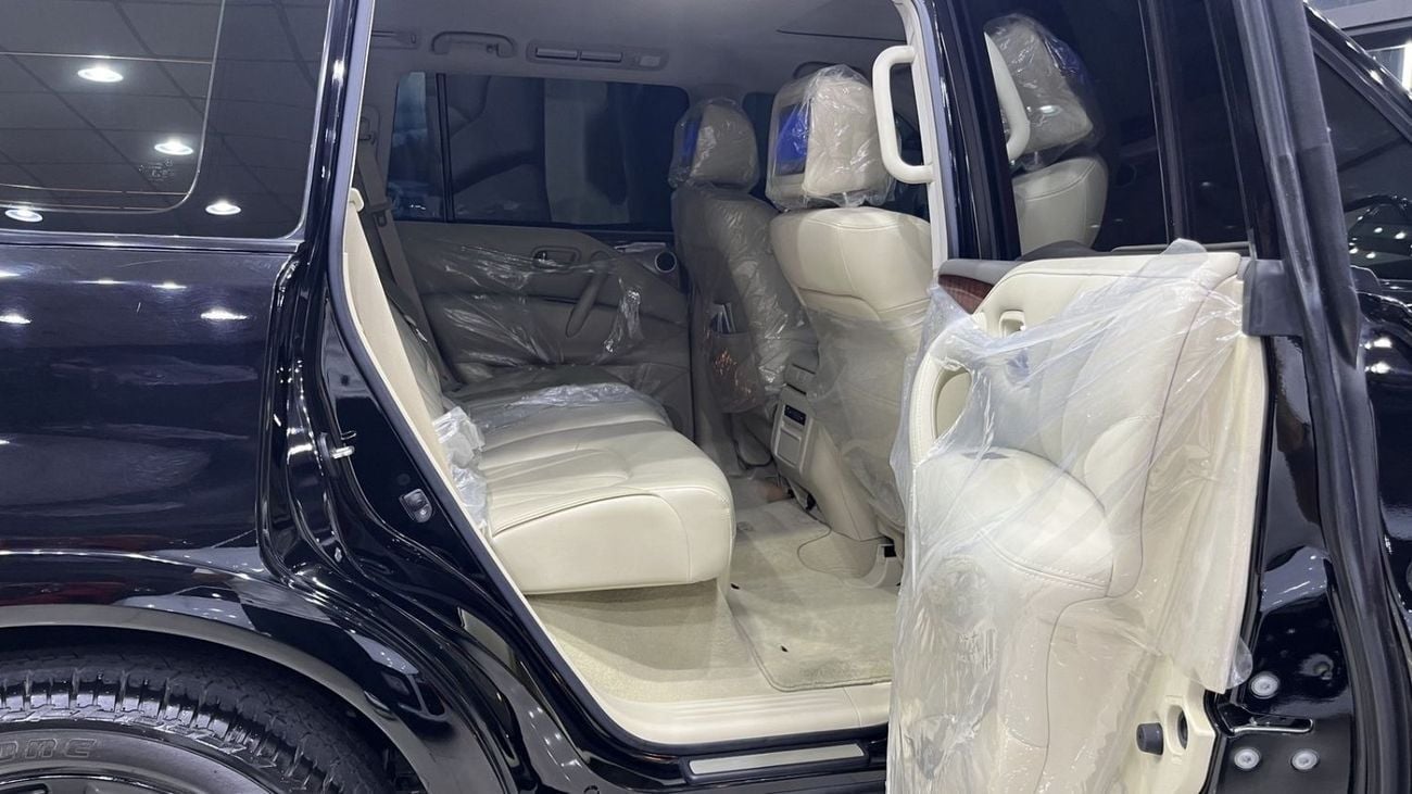 Infiniti QX80 LUXURY Infiniti QX80 2015 VERY LOW MILAGE GCC FULL DEALER SERVICE HISTORY