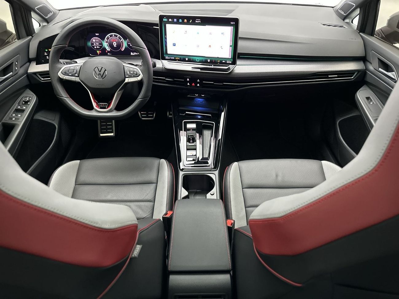 Volkswagen Golf GTI Premium Leather Seats 2L | 22,000 AED SAVINGS from New Car | 265 HP | GCC Specs