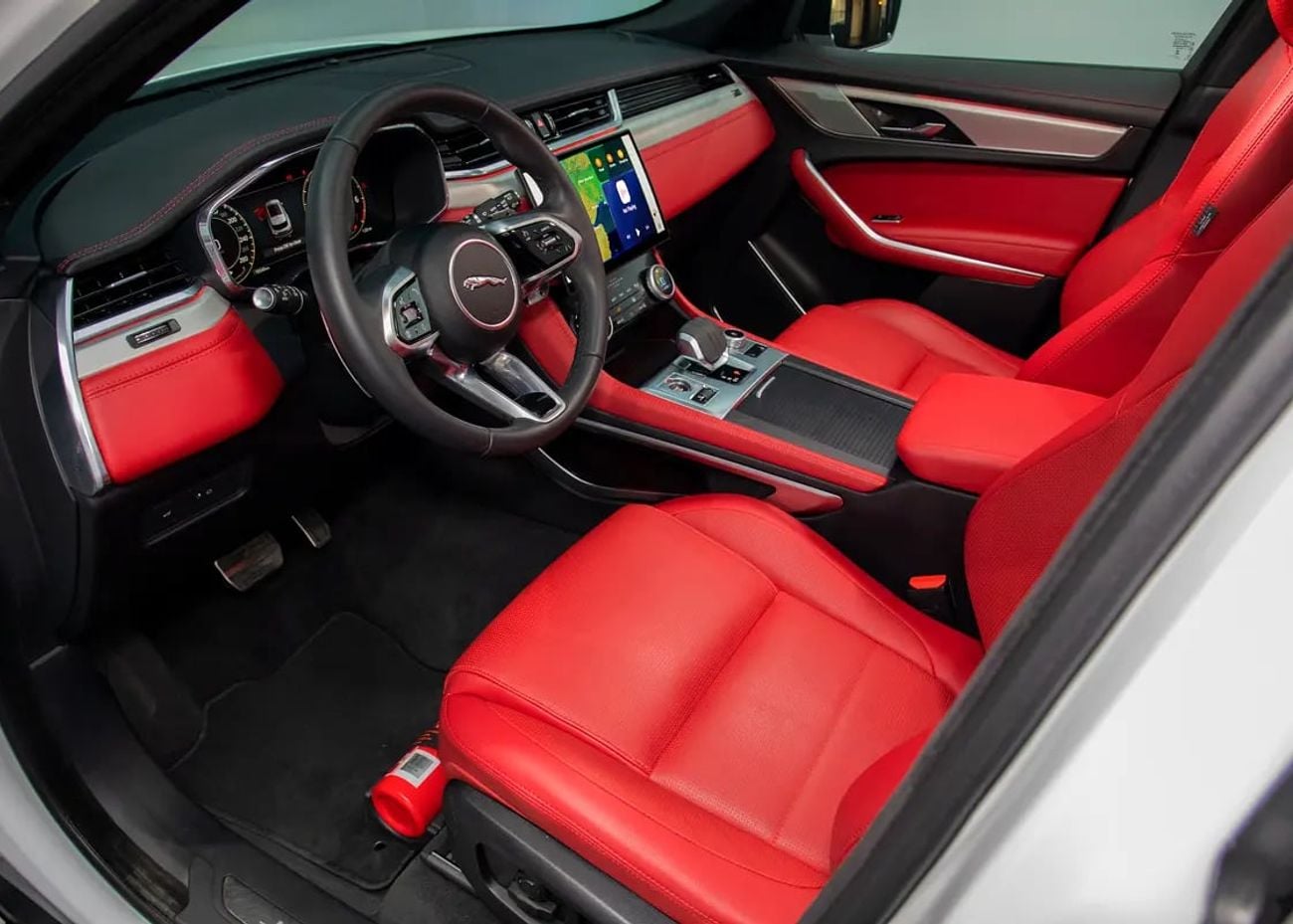 Jaguar F-PACE 90TH ANNIVERSARY EDITION P250 90th Anniversary Edition • Warranty + Service Package • FDSH • GCC