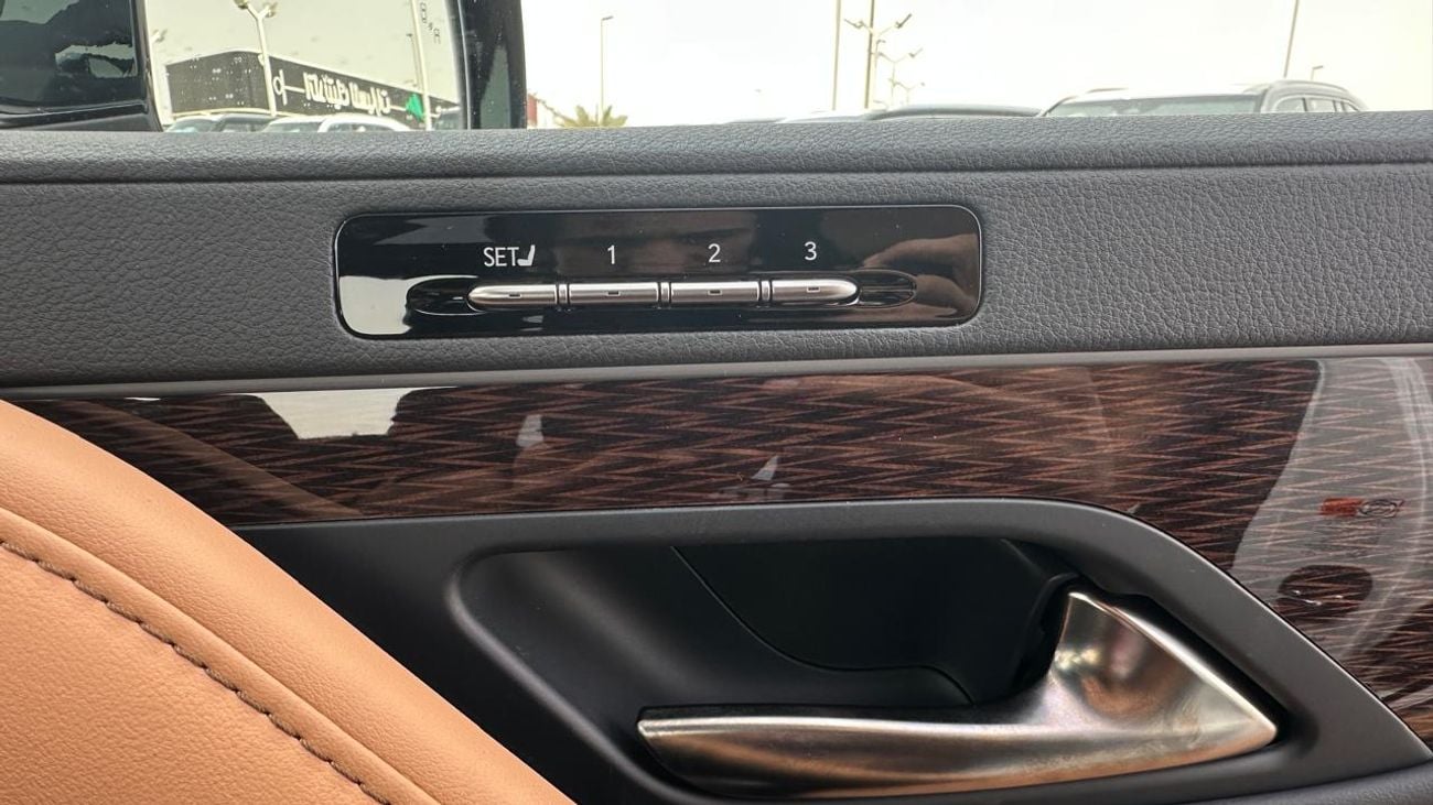 Lexus Lx500 D