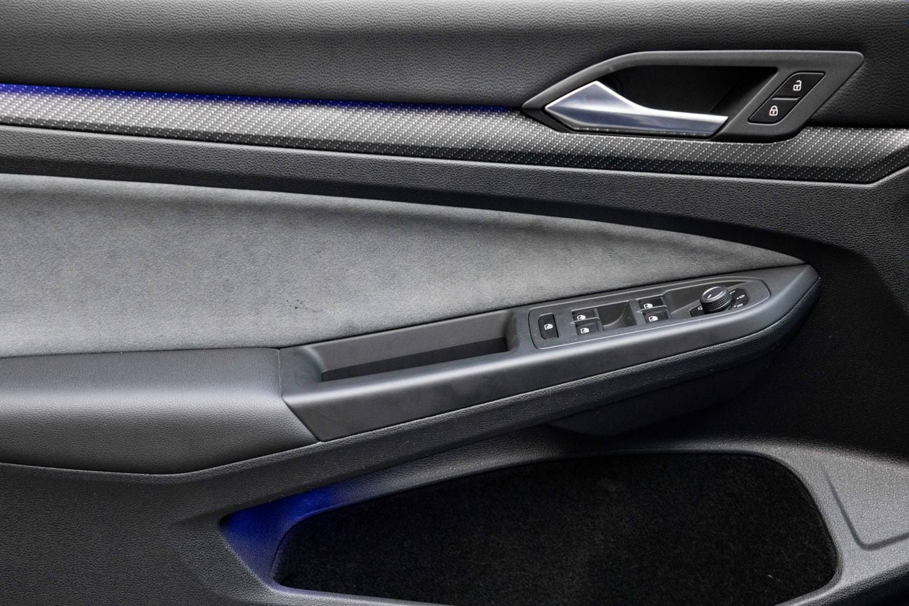 فولكس واجن جولف R Golf R | 2,448 P.M | 0% Downpayment | UNDER WARRANTY