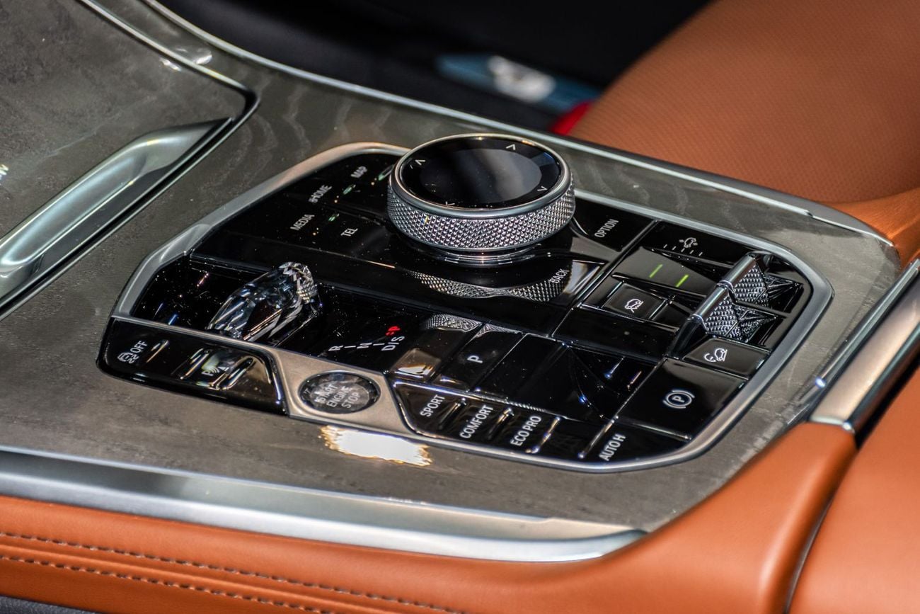 بي أم دبليو X7 XDRIVE40i MASTERCLASS M SPORT PACKAGE