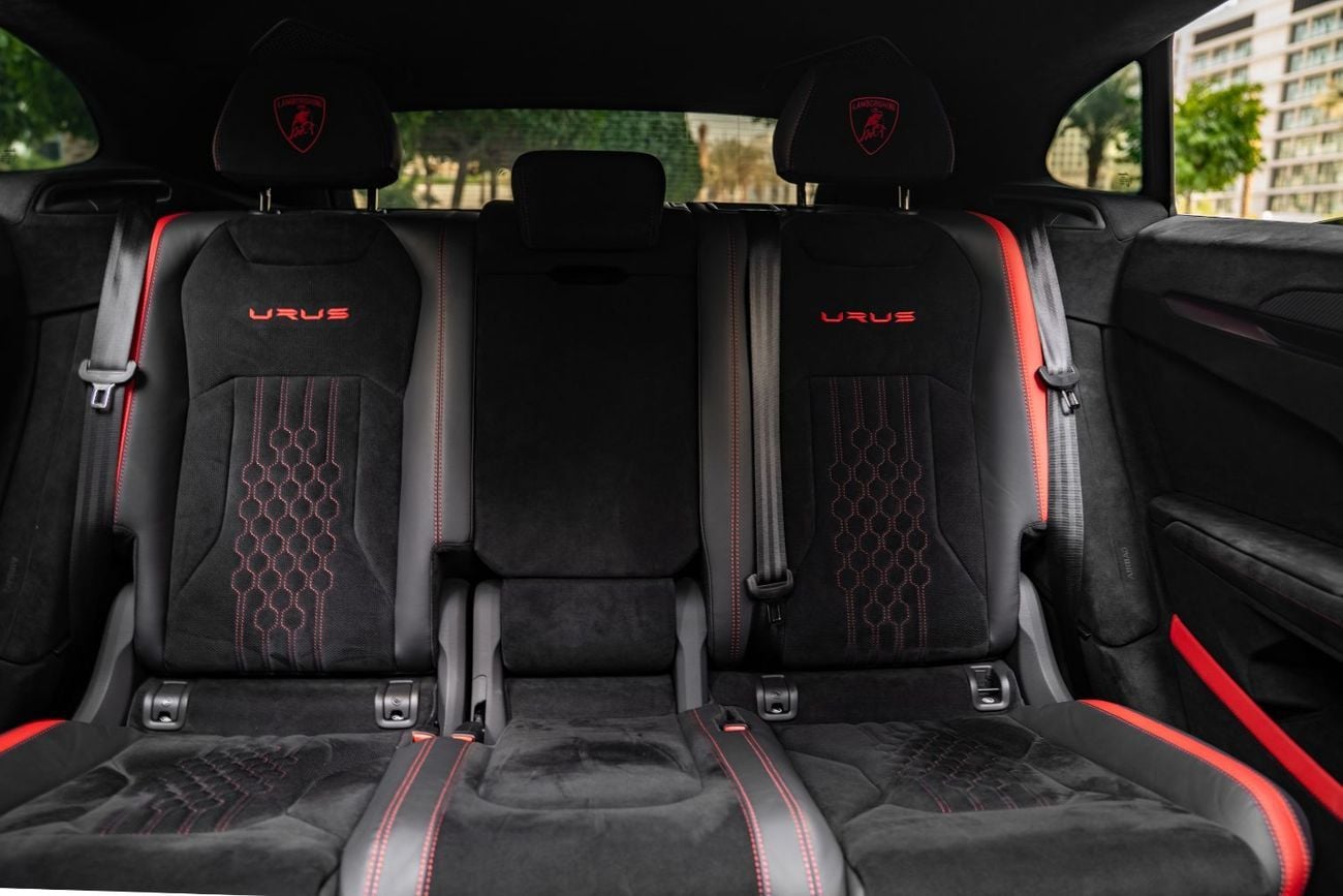 لامبورغيني اوروس PERFORMANTE معدلة بالكامل بواسطة نوفيتك، كاملة المواصفات، طلاء أصلي، خالية من الحوادث، بحالة ممتازة.