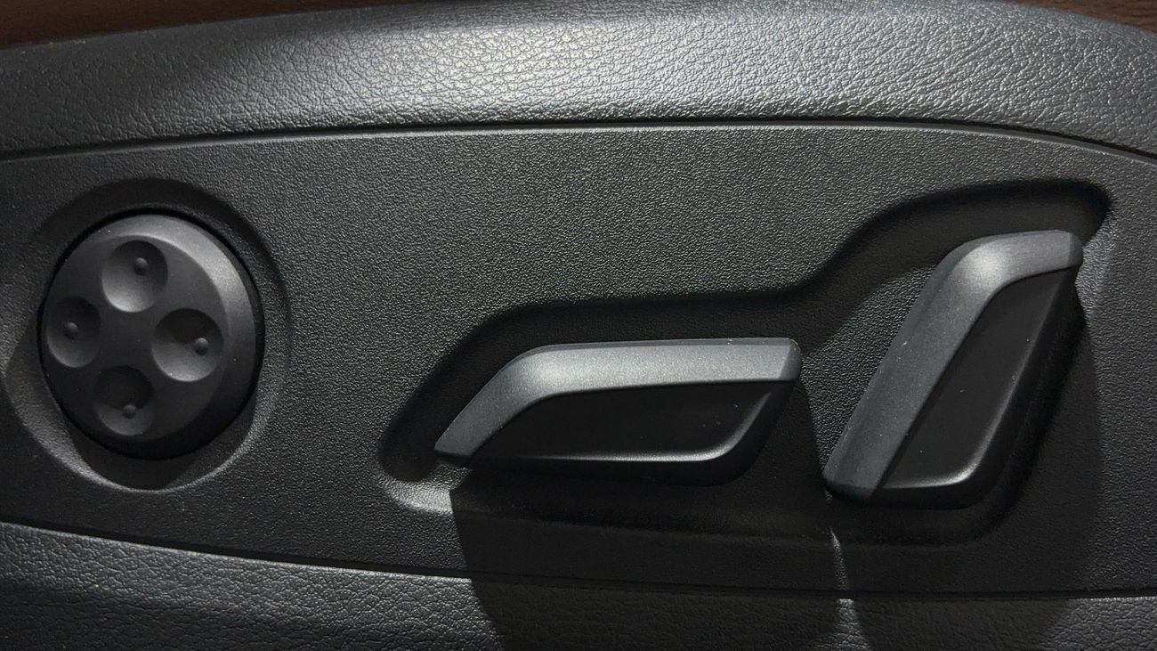 أودي A4 35 TFSI S-LINE كارس24 هي سوق ضخم للسيارات المستعملة موثوق ومضمون ٪كارس24 هي سوق ضخم للسيارات المستعملة موثوق ومضمون