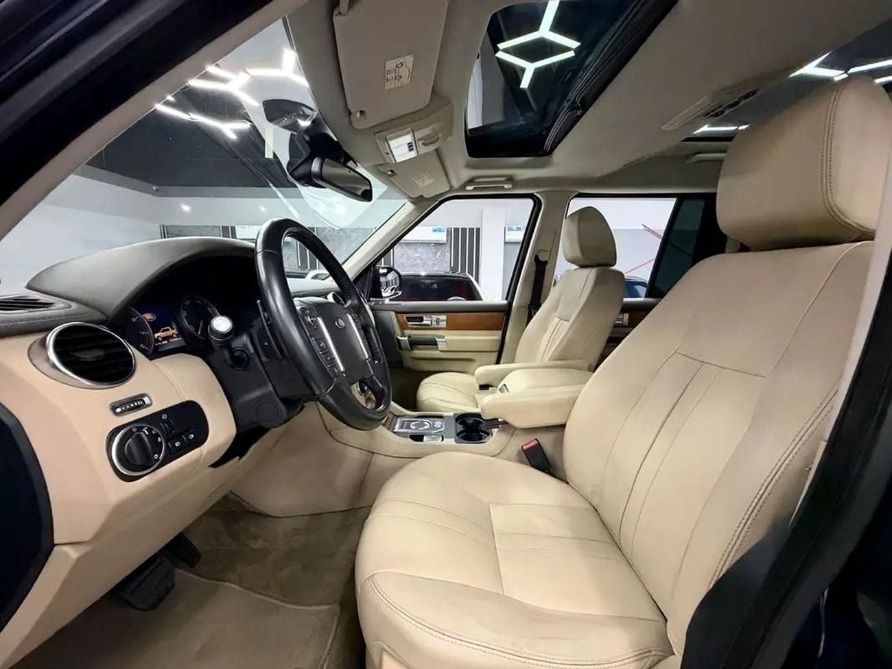 لاند روفر LR4 HSE