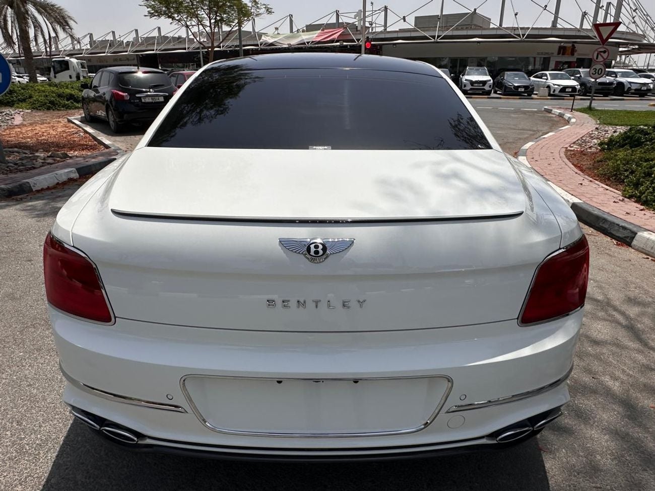 Bentley Flying Spur V8