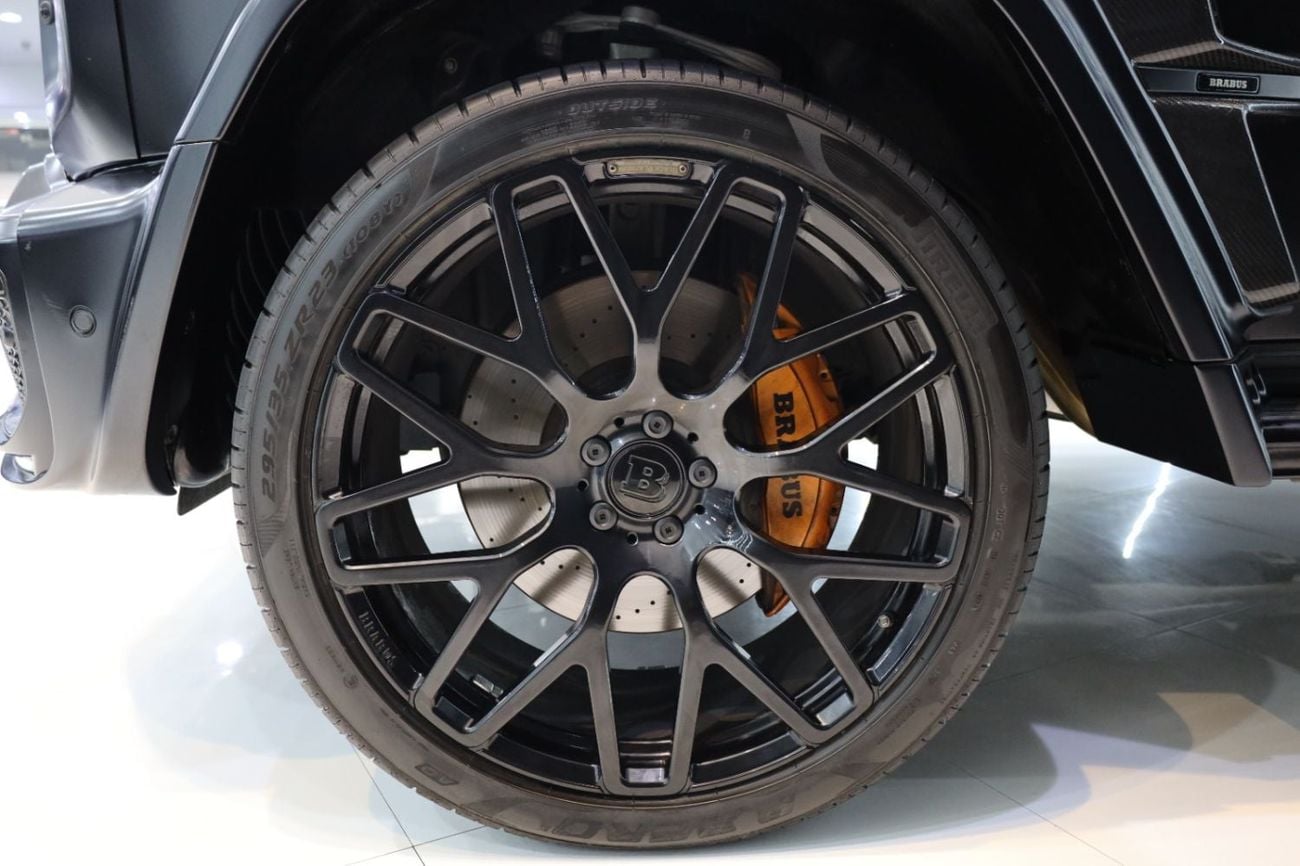 مرسيدس بنز G 63 AMG BRABUS G800 برابوس الأصلية، مصنوعة بالكامل من ألياف الكربون، مزودة بشاشات خلفية، وعتبات جانبية قابلة للسحب!
