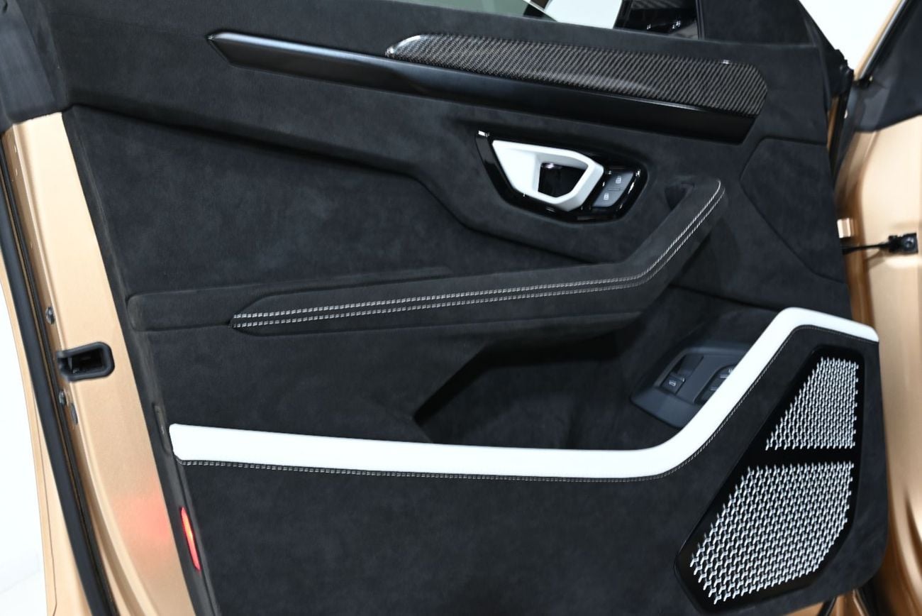 Lamborghini Urus Performante 2020 Lamborghini Urus Performante KIT, Full Service History, 1 Year Warranty, GCC