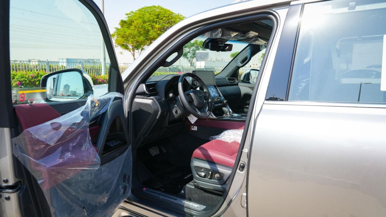 لكزس LX 700h سيجنتشر