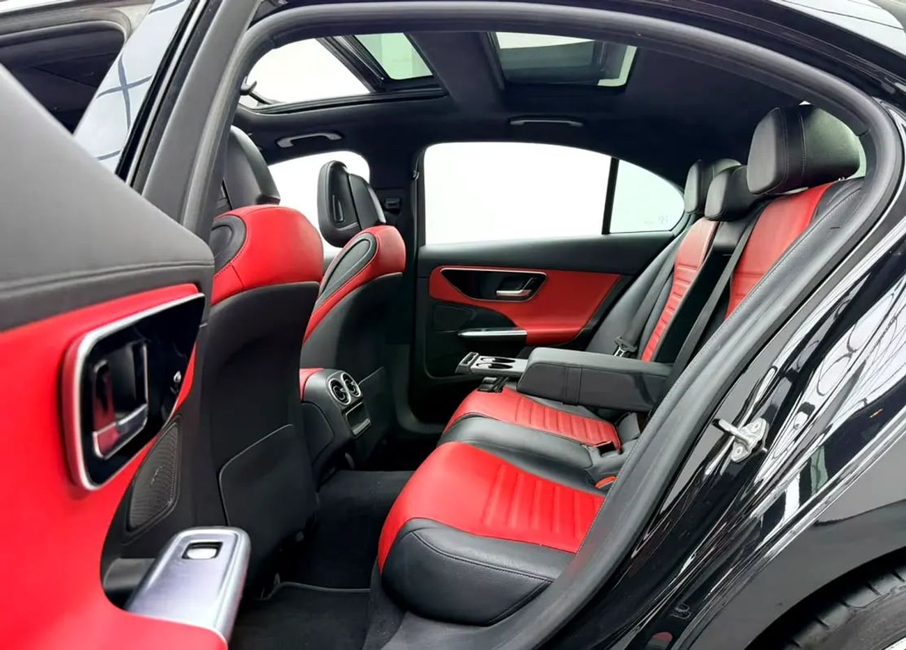 Mercedes Benz C200 C200 AMG, MB Warranty + Service Pack, Full MB Service History, GCC