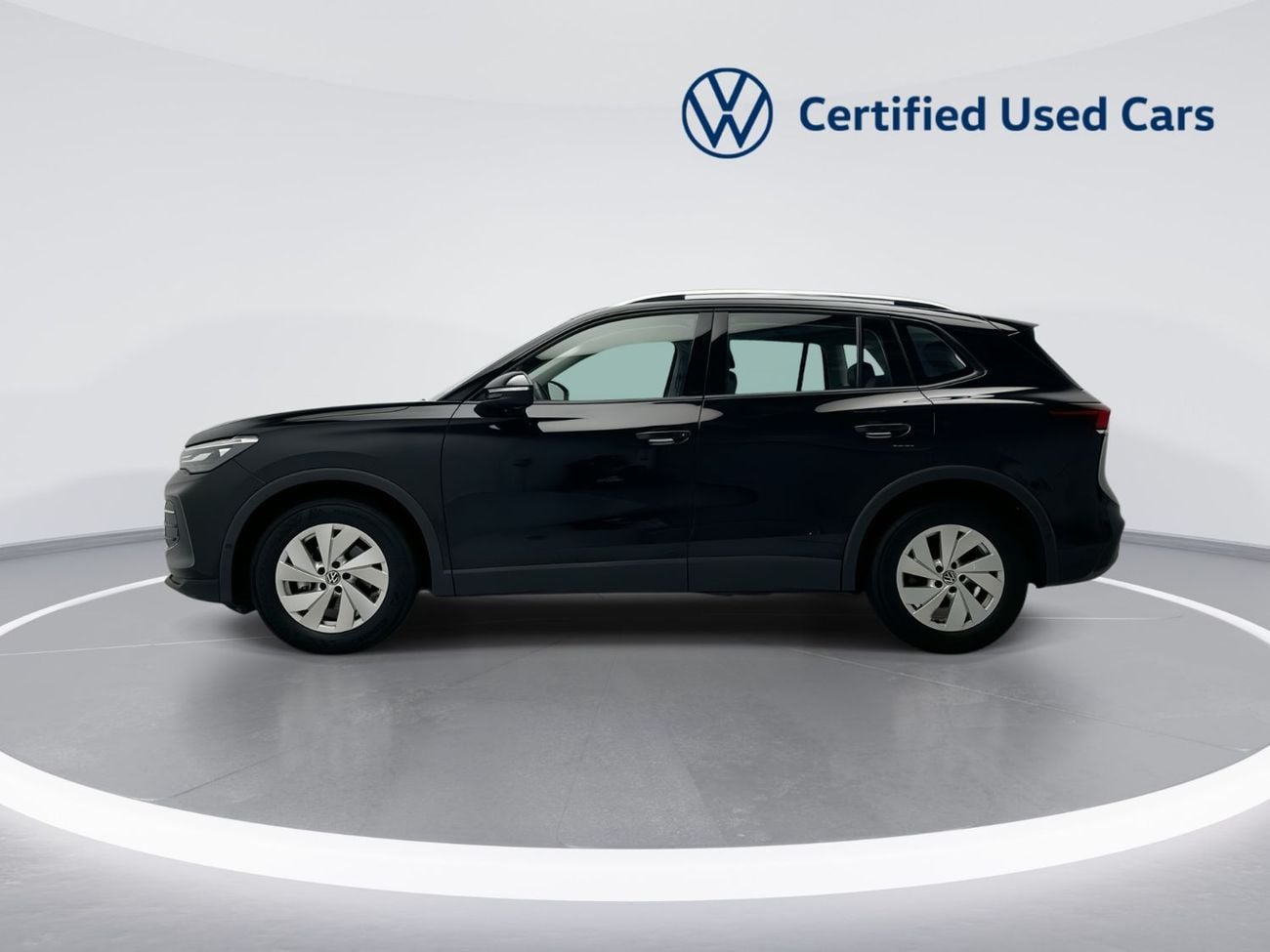 Volkswagen Tiguan LIFE Tiguan Life with Rear View Camera 1.4L | All-New Generation Design | VW Certified | Apple CarPlay