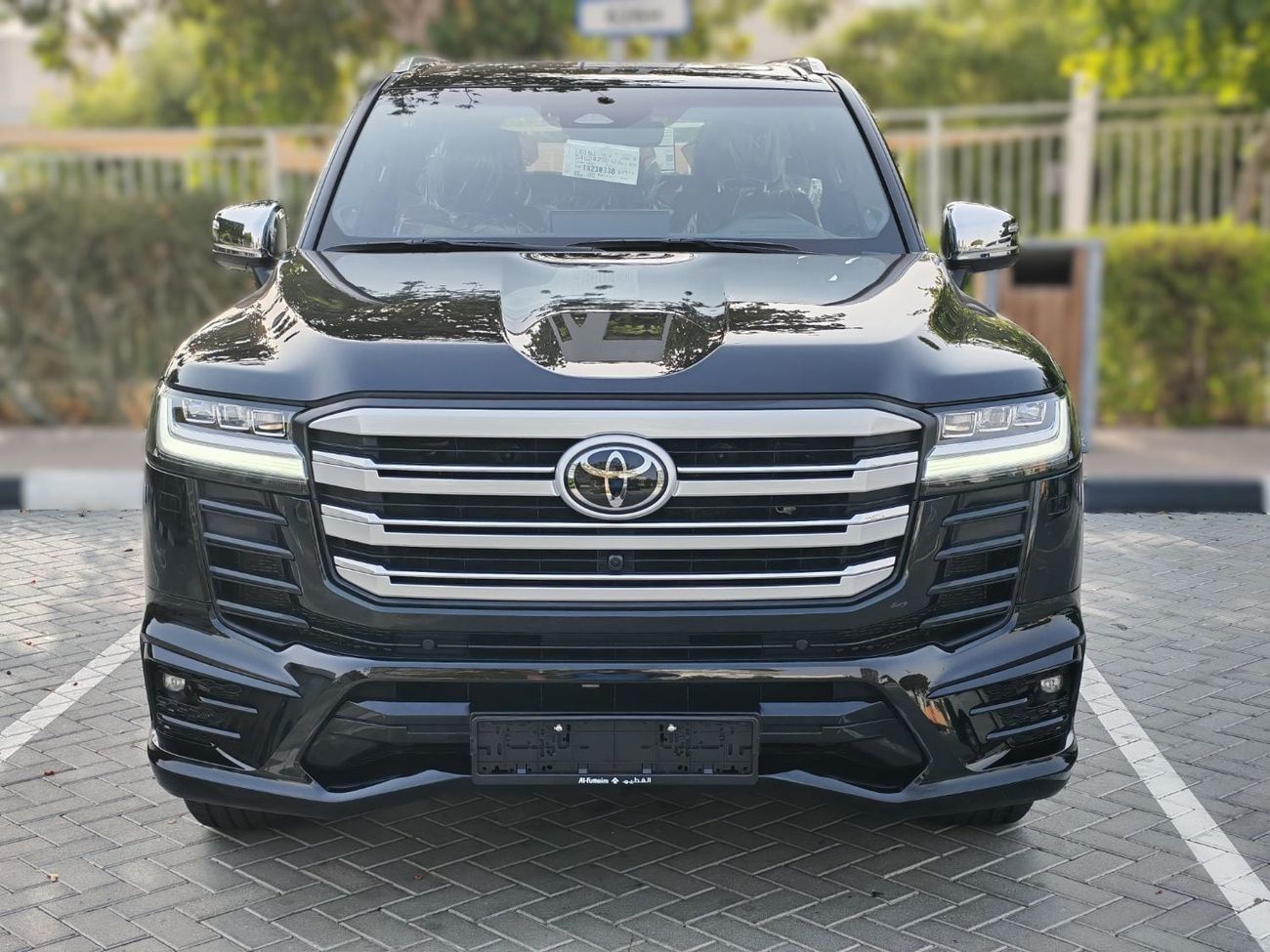 Toyota Land Cruiser VXR TOYOTA LC300 VXR - 3.5L - PET - AT - 2026 MY