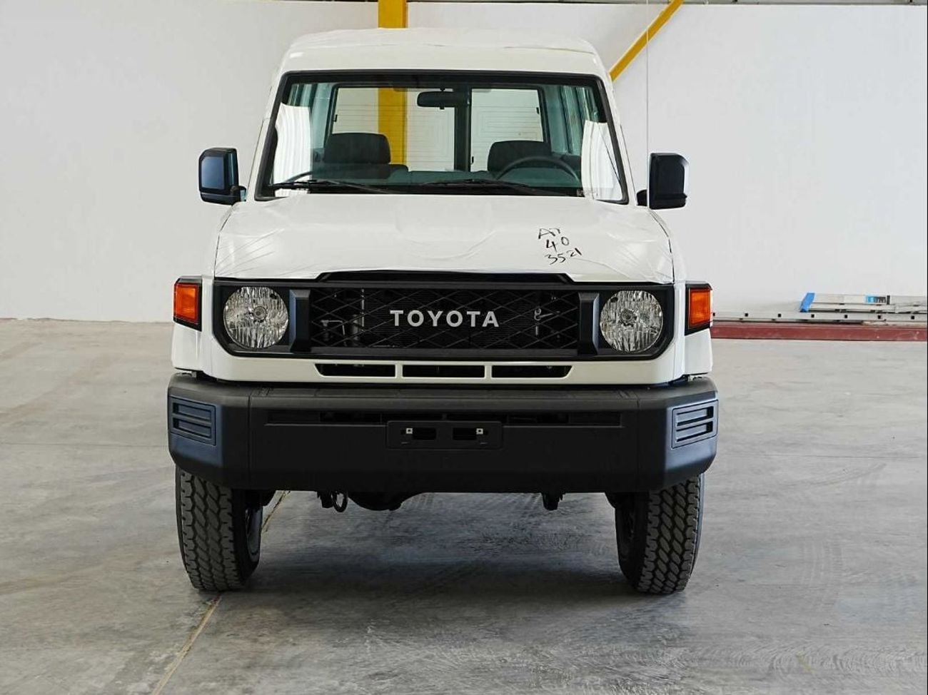 تويوتا لاند كروزر 70 LC 78 HARDTOP 2.8L AT