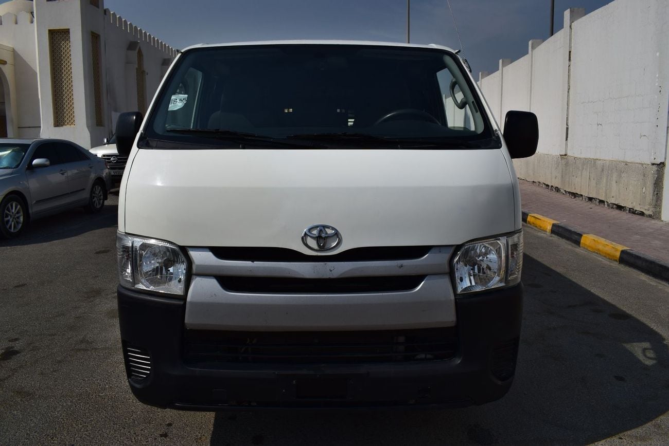 Toyota Hiace GL Toyota Hiace Std Roof Van 2.7 L, model: 2023