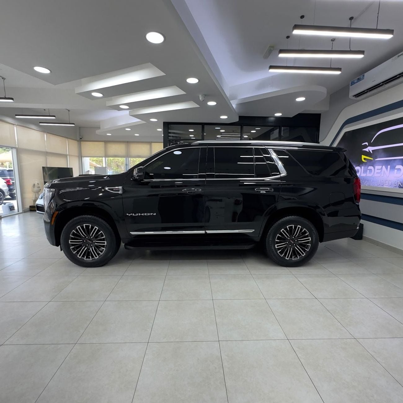 GMC Yukon ELEVATION